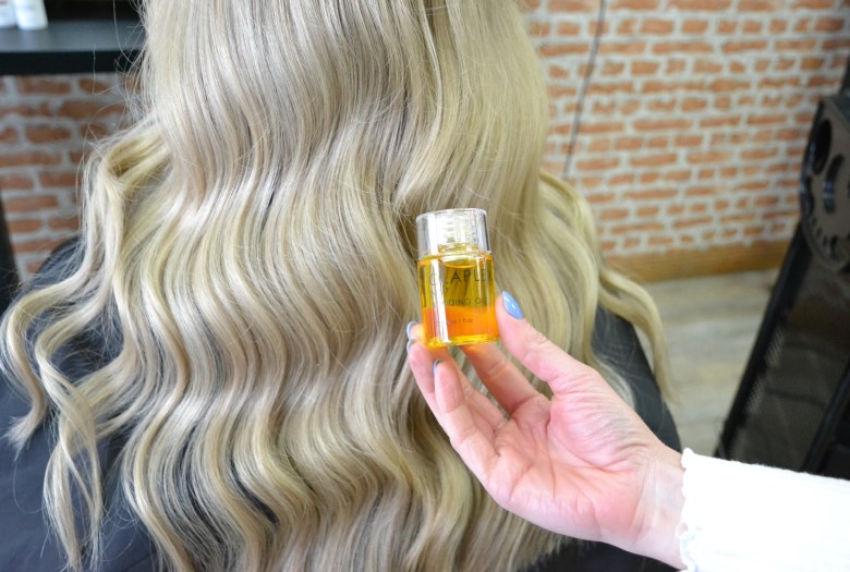 Olaplex No.7 Styling 780x525.jpg